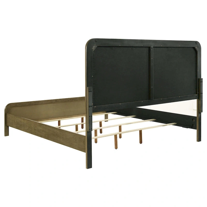 Très grand lit, revêtement en bouclette beige touffeté à canaux verticaux, marron