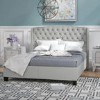 Lit plateforme capitonné moderne gris clair king-size avec tête de lit capitonnée pour chambre à coucher