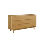 Chambre queen avec commode en bois doré