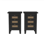 Tables de chevet en bois (lot de 2) avec surfaces en rotin tressé et trois tiroirs